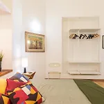 Barberini Cozy Apartment By Romeloft
